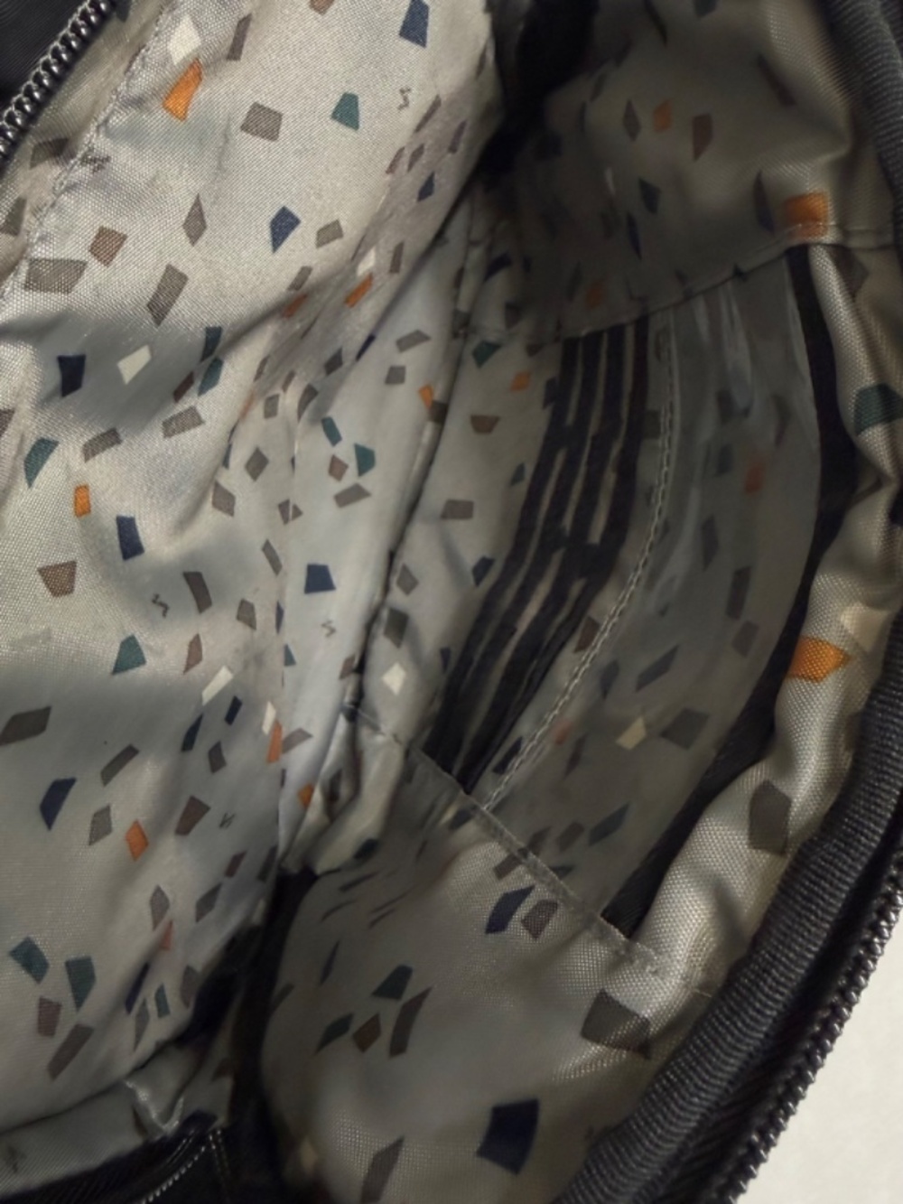 Lug Ranger Crossbody - Picture 6 of 13